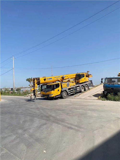 城阳区吊车作业时，可能会产生哪些额外收费项目？