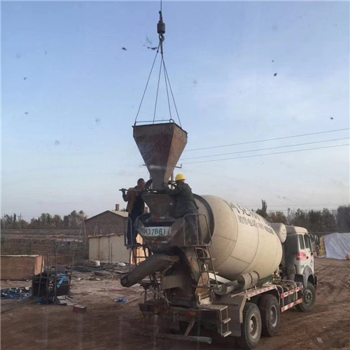 城阳区“精准瞄准”—— 吊车的 “定位导航” 技术